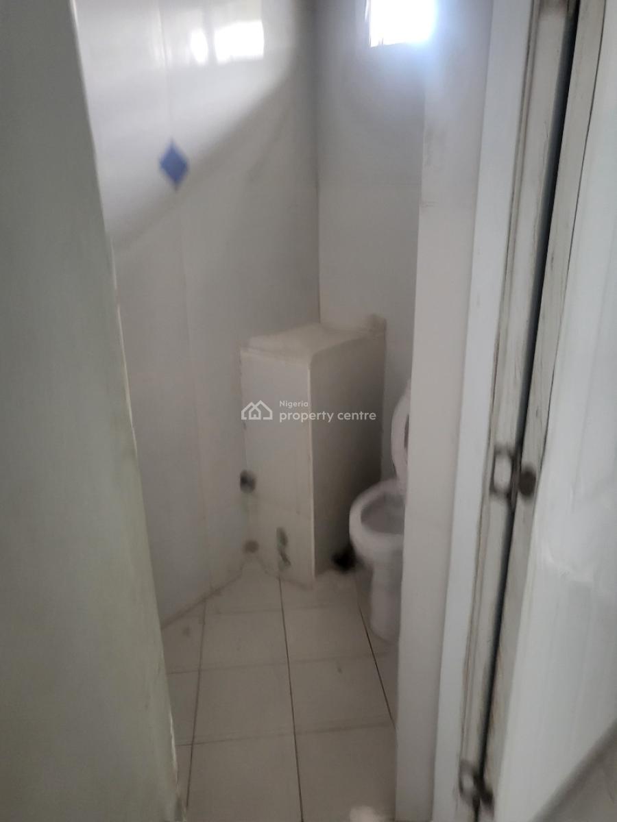 61sqm at Space Town Square Mall, Obafemi Awolowo Way, Ikeja, Lagos, Restaurant / Bar for Rent