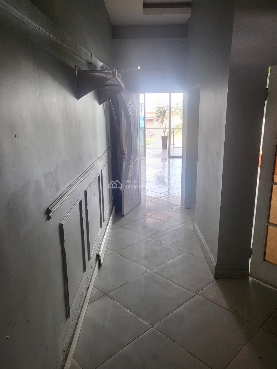 61sqm at Space Town Square Mall, Obafemi Awolowo Way, Ikeja, Lagos, Restaurant / Bar for Rent