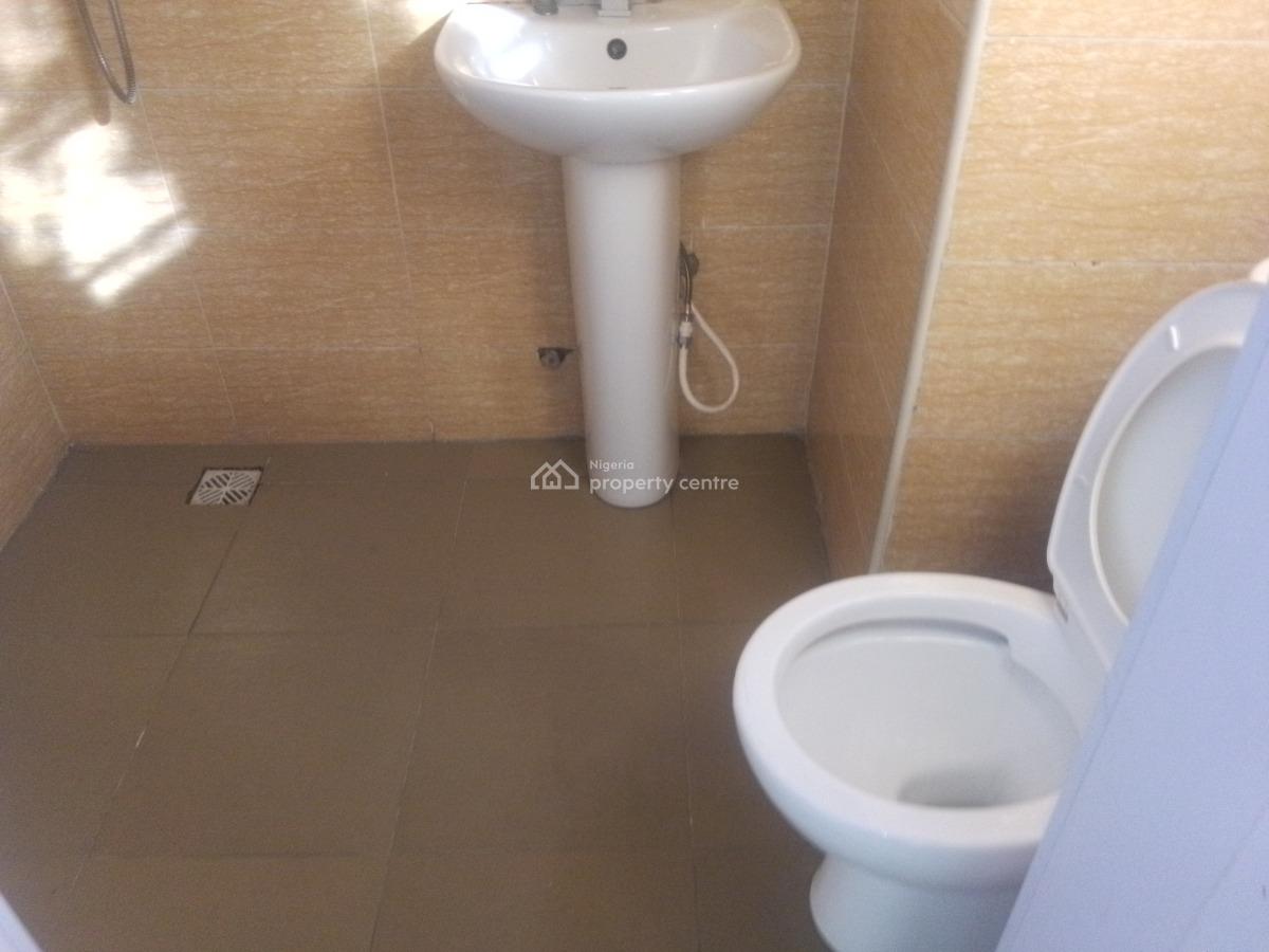 Spacious Luxury 3 Bedroom Flat with Excellent Features, Goodness Estate, Ogombo, Ajah, Lagos, Flat / Apartment for Rent