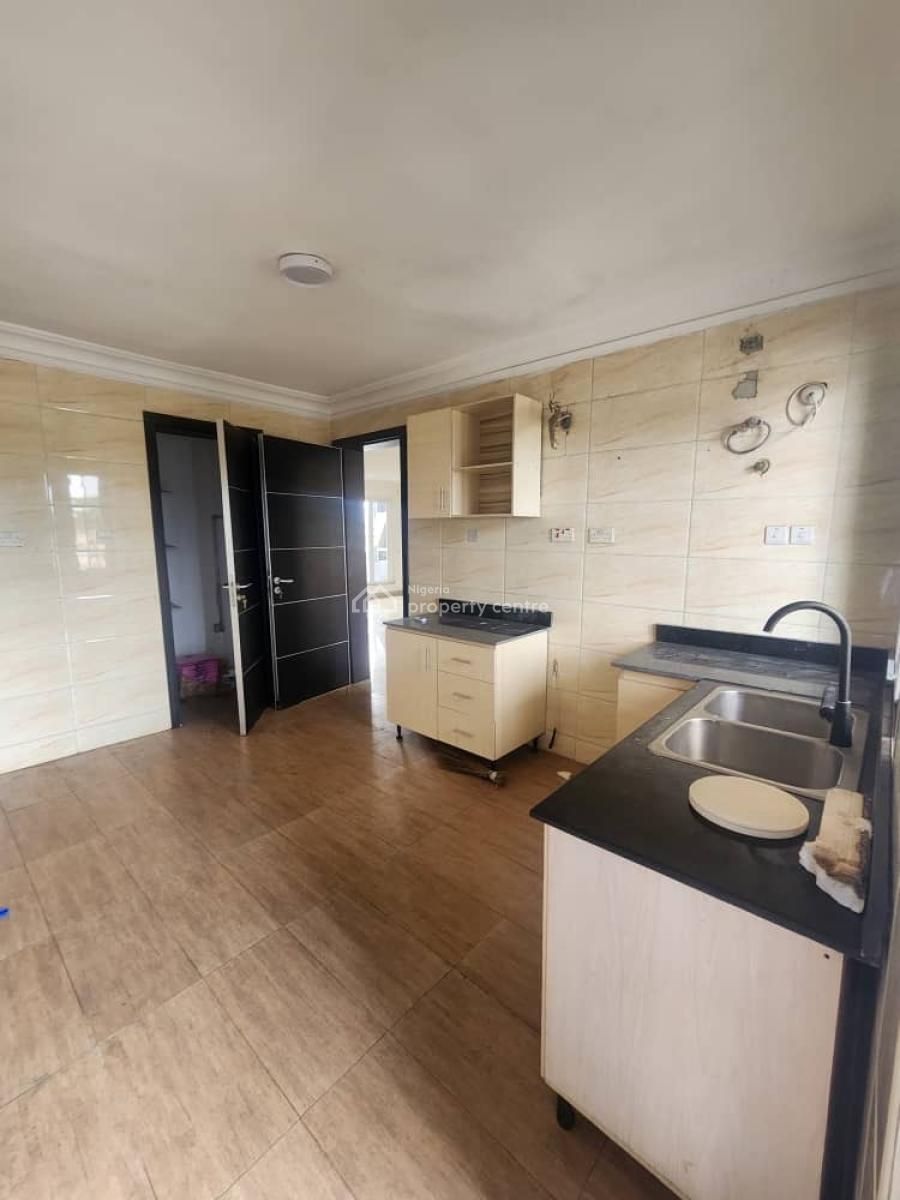 Luxury 3bedroom Apartment with Bq and Swimming Pool, Lekki Phase 1 Right Hand Side, Lekki Phase 1, Lekki, Lagos, Flat / Apartment for Rent