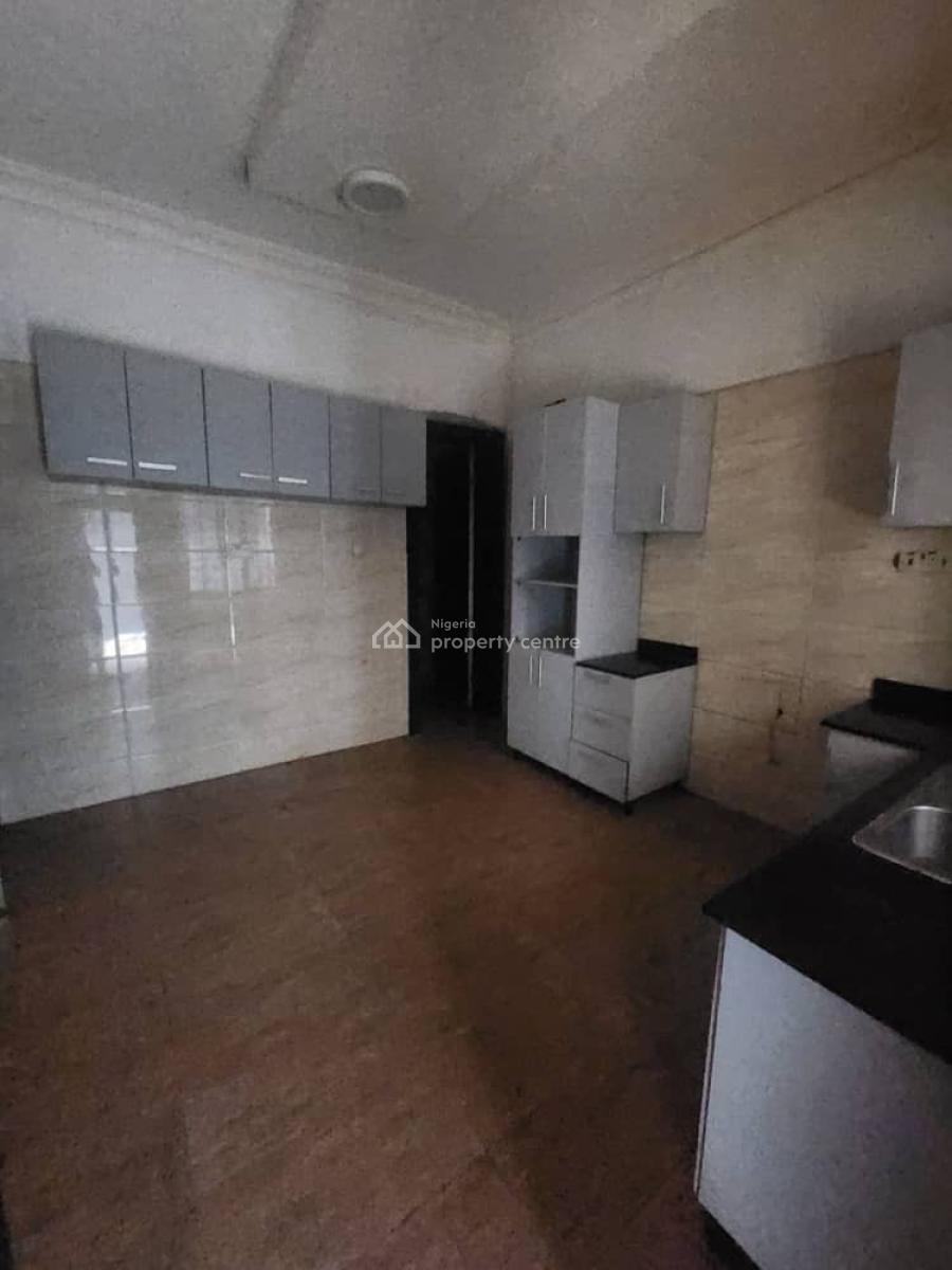 Luxury 3bedroom Apartment with Bq and Swimming Pool, Lekki Phase 1 Right Hand Side, Lekki Phase 1, Lekki, Lagos, Flat / Apartment for Rent