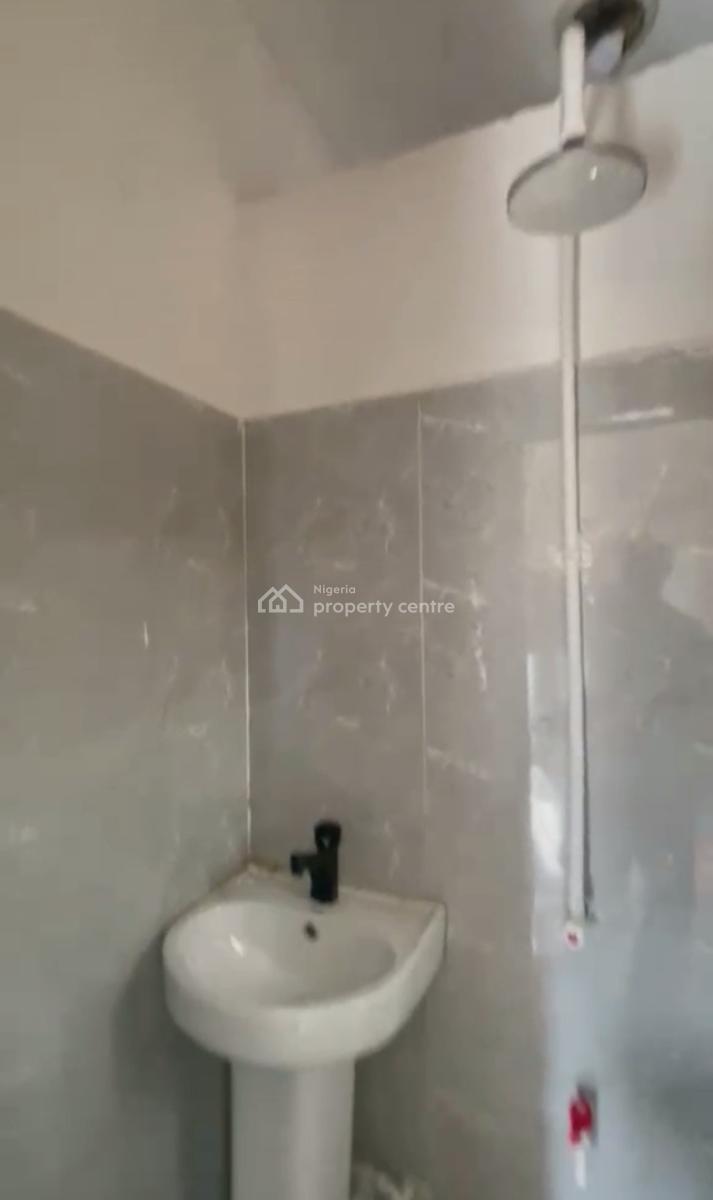 Newly Renovated 2 Bedroom Flat Upstairs., Off Falolu Street, Surulere, Lagos, Flat / Apartment for Rent