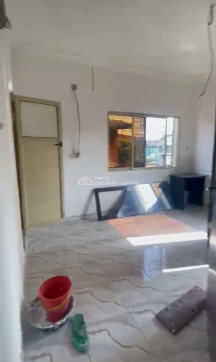 Newly Renovated 2 Bedroom Flat Upstairs., Off Falolu Street, Surulere, Lagos, Flat / Apartment for Rent
