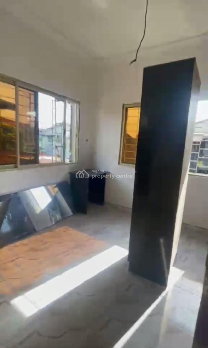 Newly Renovated 2 Bedroom Flat Upstairs., Off Falolu Street, Surulere, Lagos, Flat / Apartment for Rent
