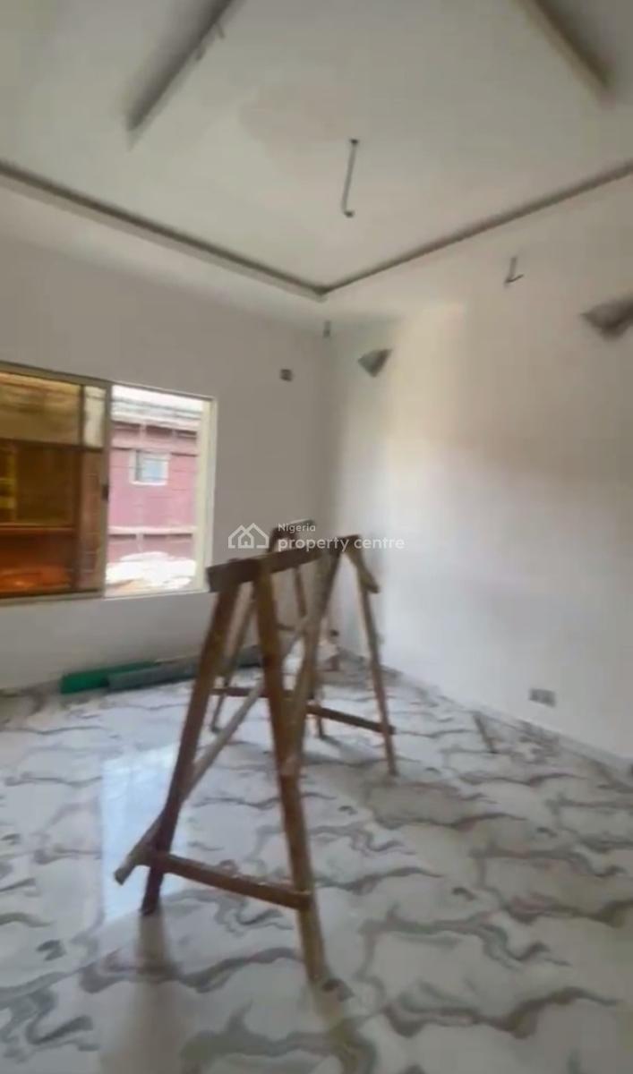 Newly Renovated 2 Bedroom Flat Upstairs., Off Falolu Street, Surulere, Lagos, Flat / Apartment for Rent