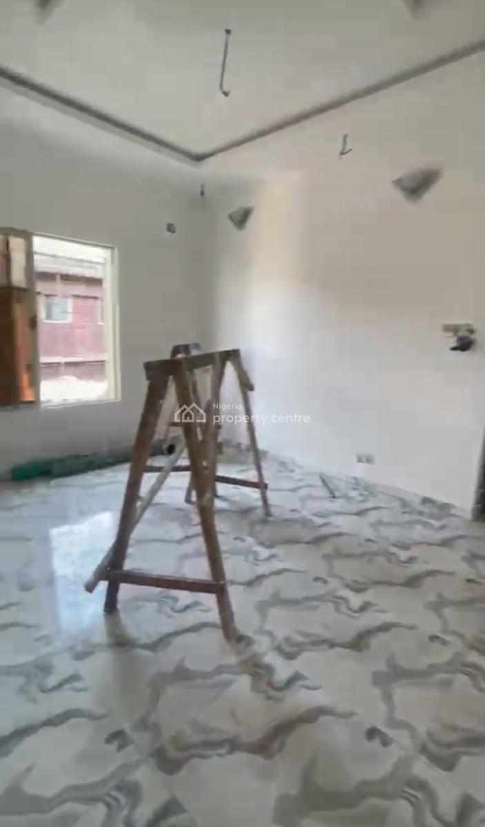 Newly Renovated 2 Bedroom Flat Upstairs., Off Falolu Street, Surulere, Lagos, Flat / Apartment for Rent