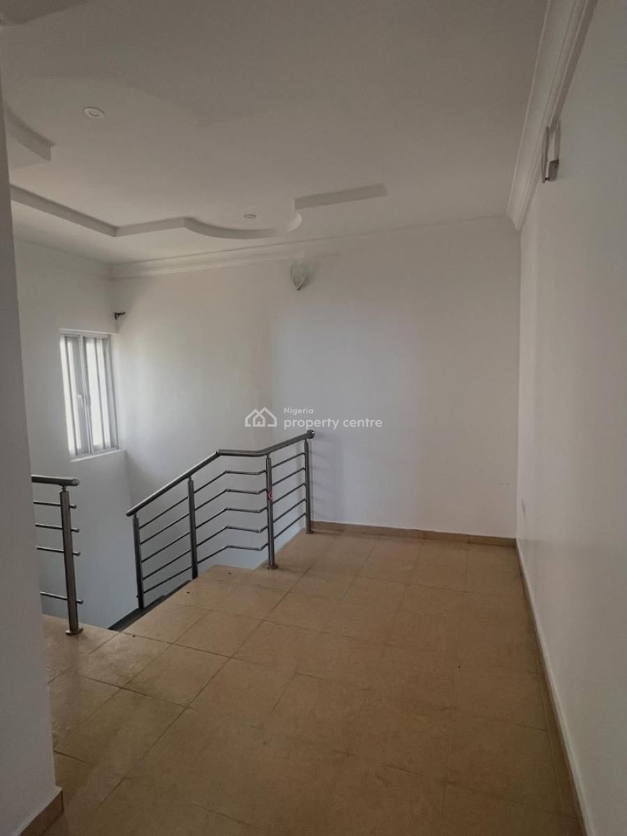 Spacious 4 Bedroom Terrace Duplex in a Well-organized Estate, Agungi/ Idado Axis, Lekki, Lagos, Terraced Duplex for Rent