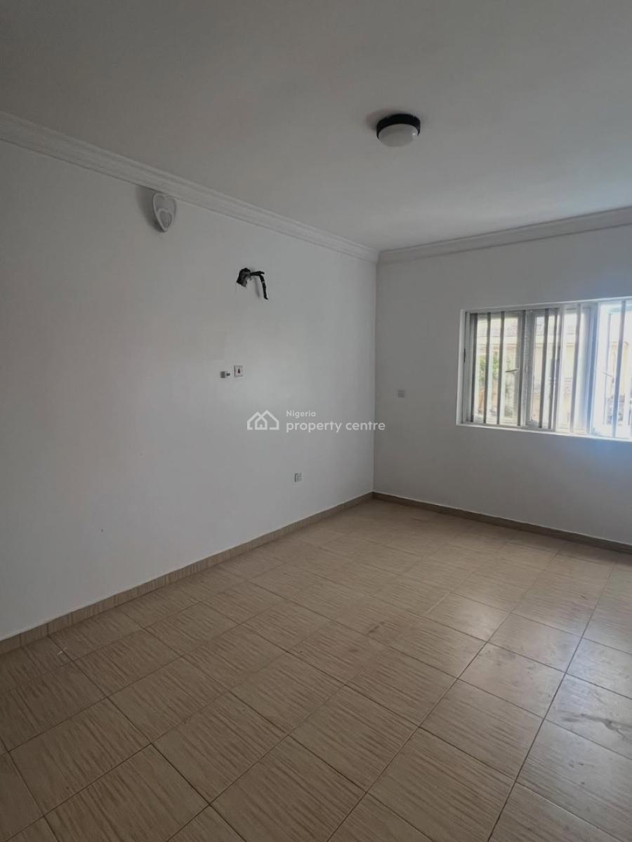 Spacious 4 Bedroom Terrace Duplex in a Well-organized Estate, Agungi/ Idado Axis, Lekki, Lagos, Terraced Duplex for Rent