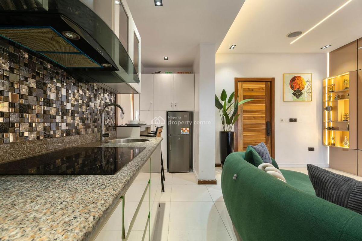 One Bedroom Apartment with Cinema, Lekki Phase 1, Lekki, Lagos, House Short Let