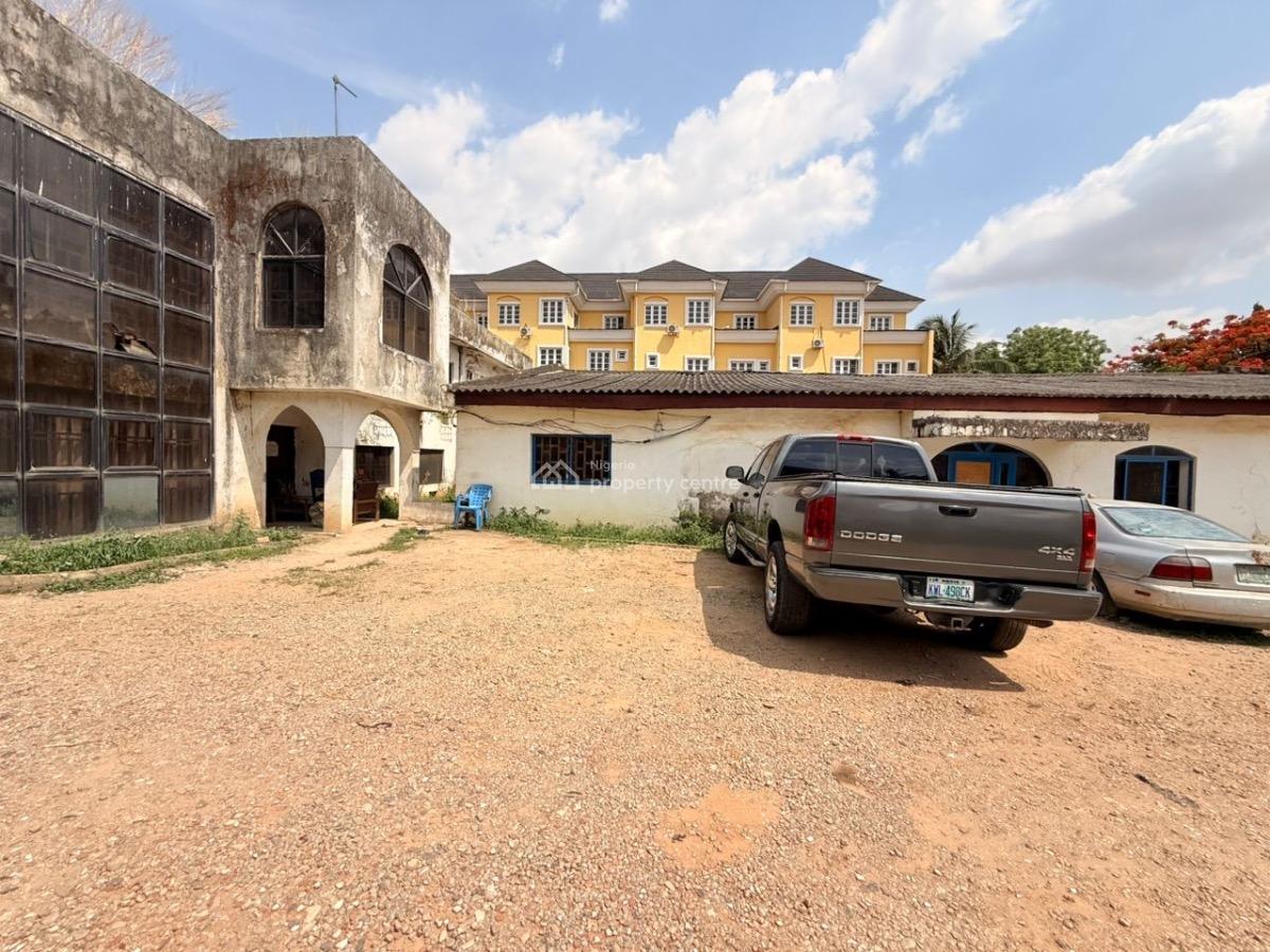 Building, Wuse 2, Abuja, Commercial Property for Sale