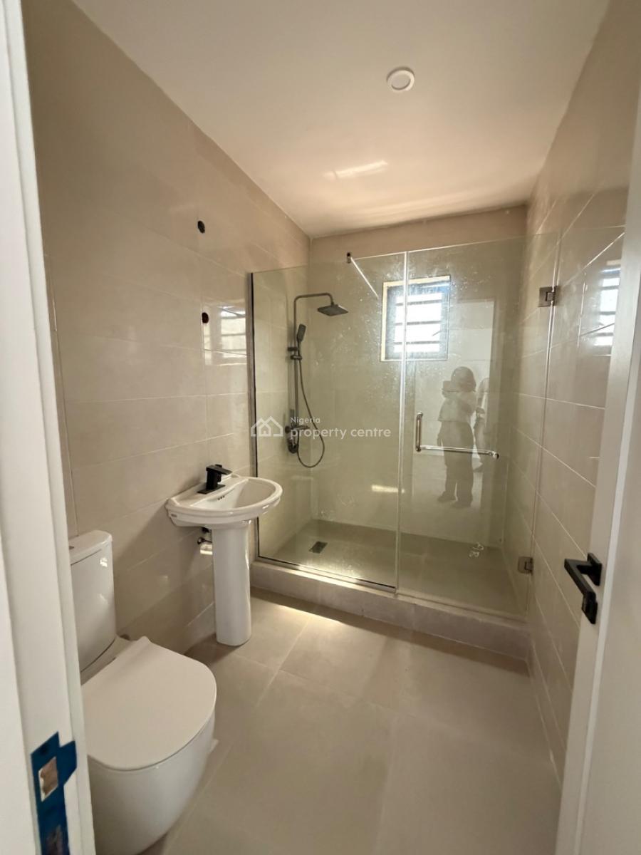 a Standard Master Studio Room Apartment, Ologolo Lekki, Lekki, Lagos, Flat / Apartment for Rent