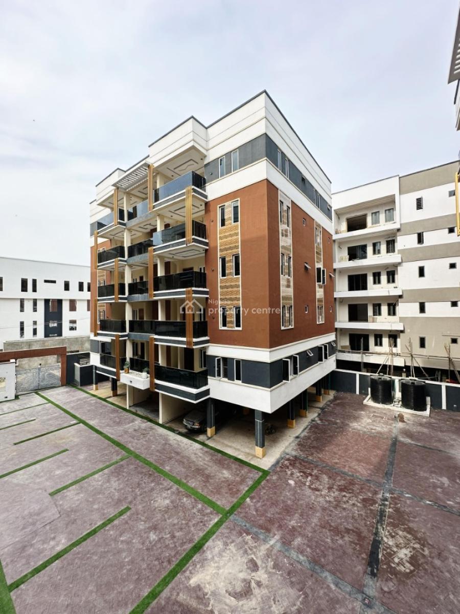 Clean & Spacious 2 Bedroom Apartment, Lekki Phase 1, Lekki, Lagos, Flat / Apartment for Sale