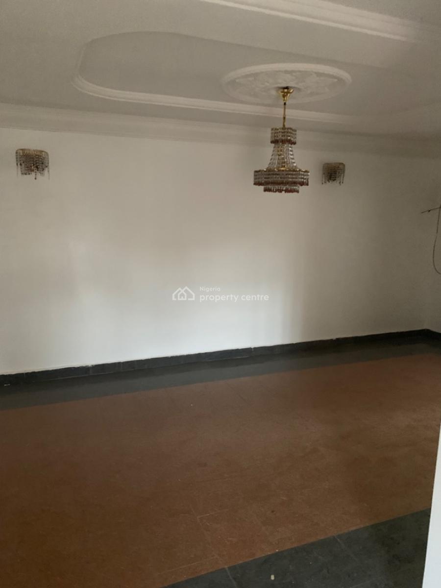 3 Bedroom Flat on The First Floor, Zone 3, Wuse, Abuja, Zone 3, Wuse, Abuja, Flat / Apartment for Rent