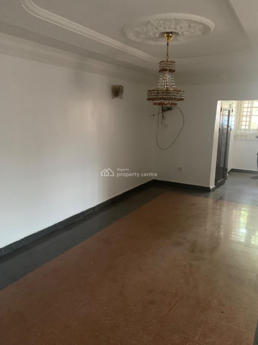 3 Bedroom Flat on The First Floor, Zone 3, Wuse, Abuja, Zone 3, Wuse, Abuja, Flat / Apartment for Rent