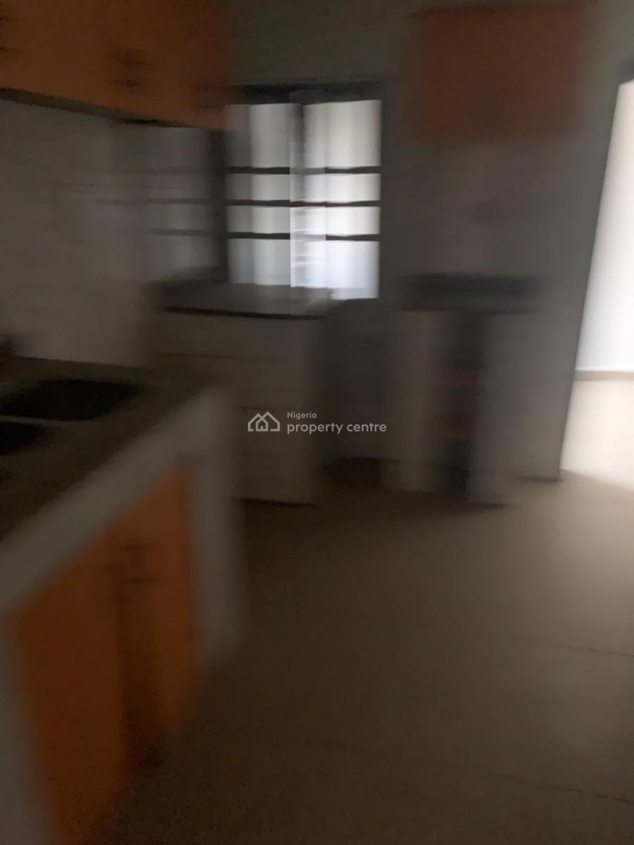 3 Bedroom Flat on The First Floor, Zone 3, Wuse, Abuja, Zone 3, Wuse, Abuja, Flat / Apartment for Rent