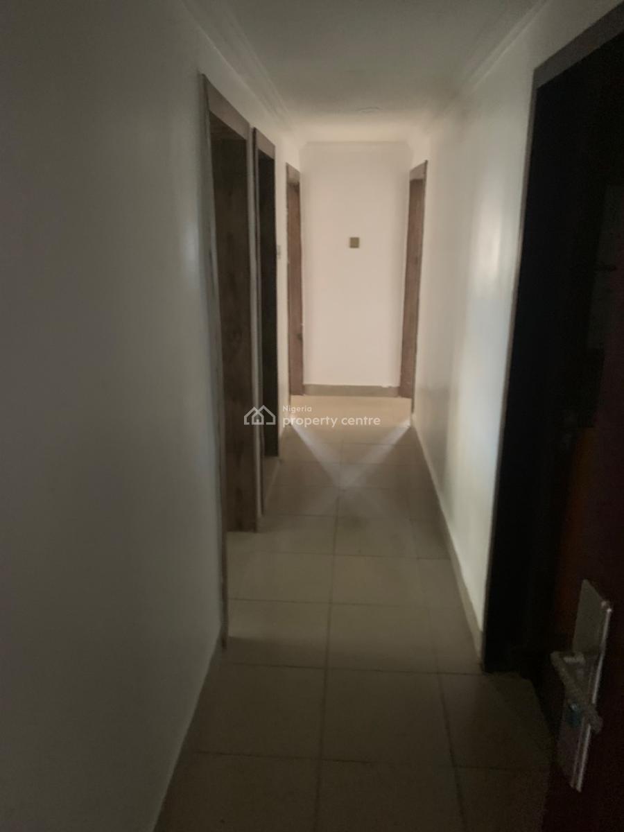 3 Bedroom Flat on The First Floor, Zone 3, Wuse, Abuja, Zone 3, Wuse, Abuja, Flat / Apartment for Rent