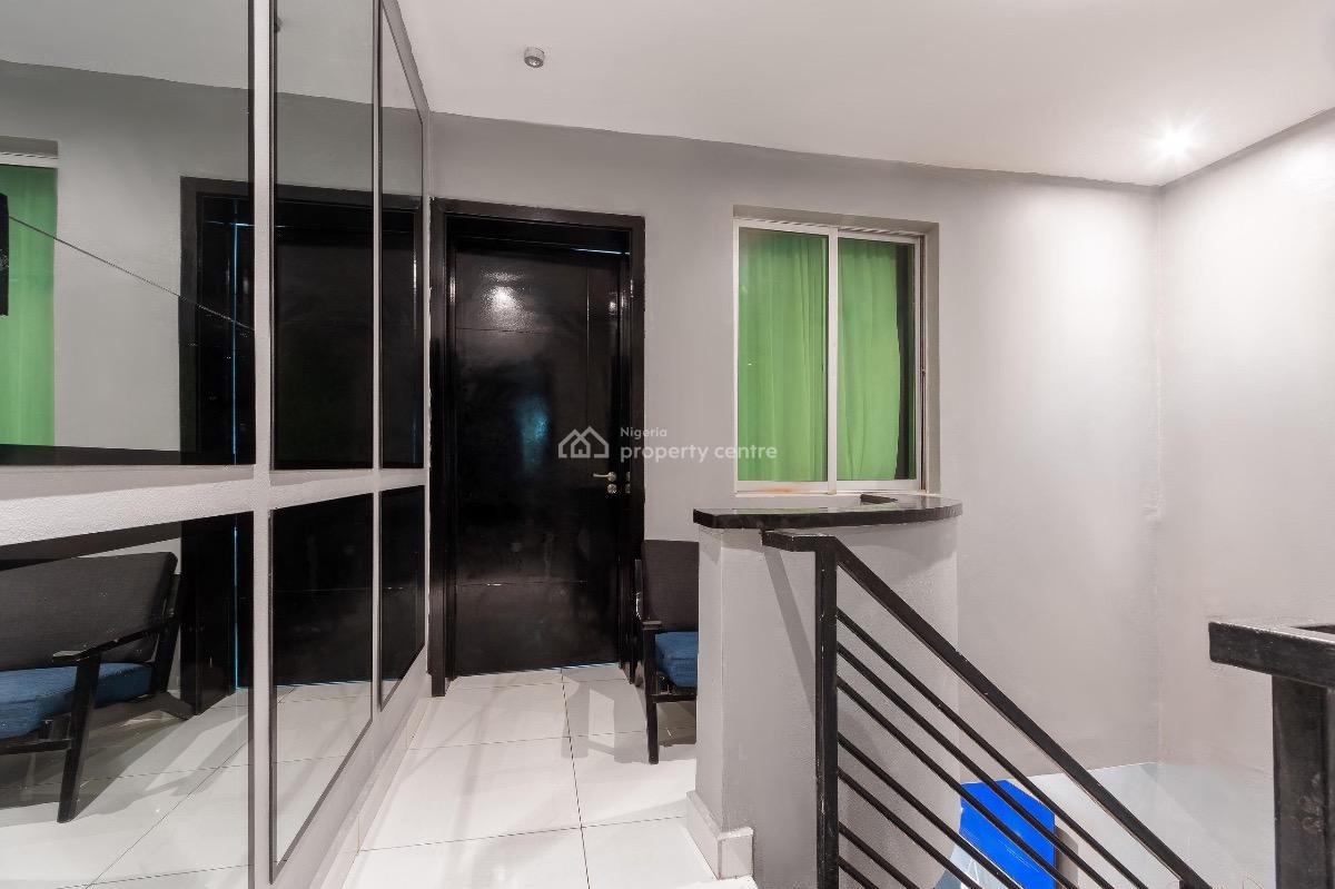 Luxury 2 Bedroom Maisonette with Playground and Ps5 on Request, Lekki Phase One, Lekki, Lagos, Flat / Apartment Short Let