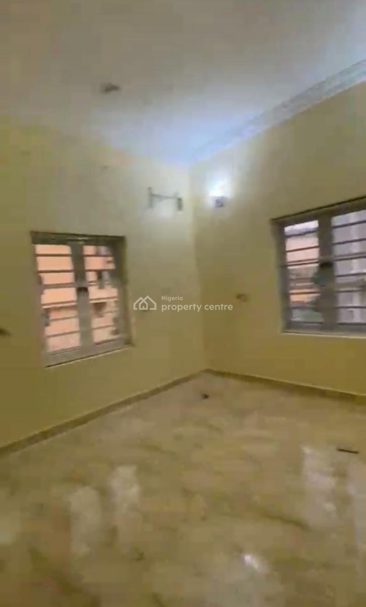 Standard Spacious Three Bedrooms Apartment, Life Camp, Abuja, Flat / Apartment for Rent