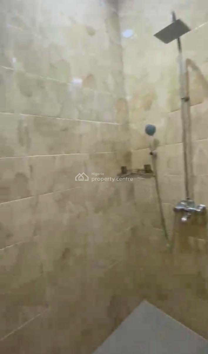 Standard Spacious Three Bedrooms Apartment, Life Camp, Abuja, Flat / Apartment for Rent
