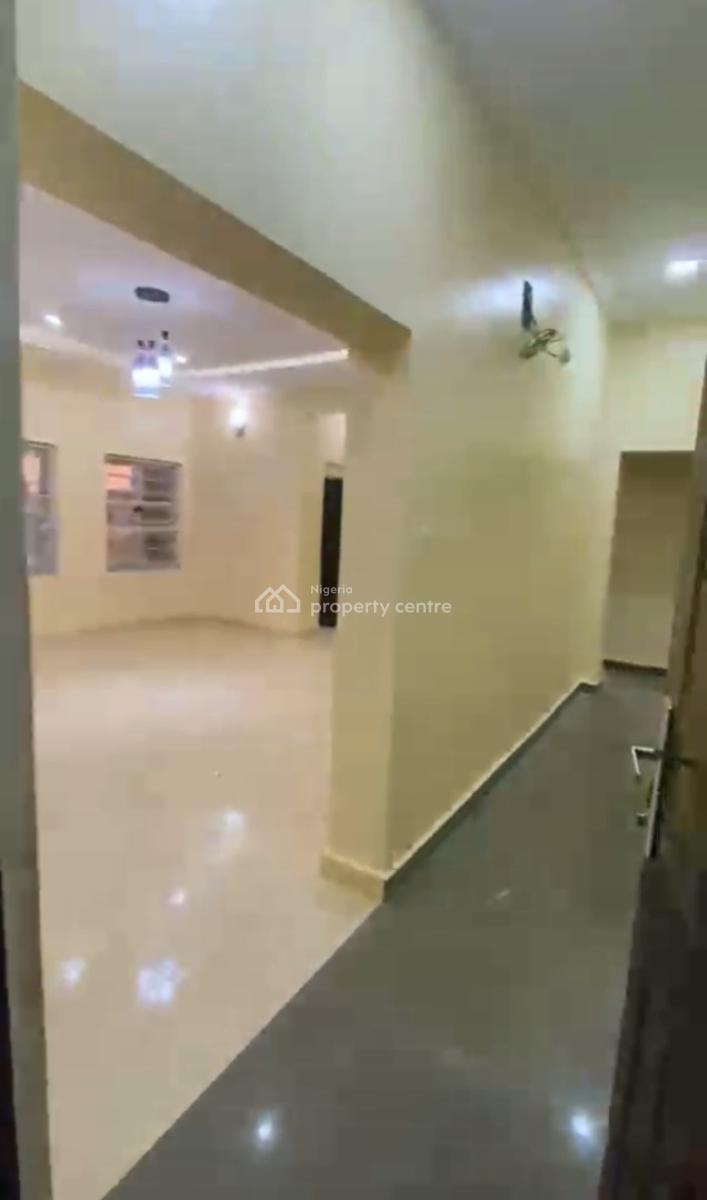Standard Spacious Three Bedrooms Apartment, Life Camp, Abuja, Flat / Apartment for Rent