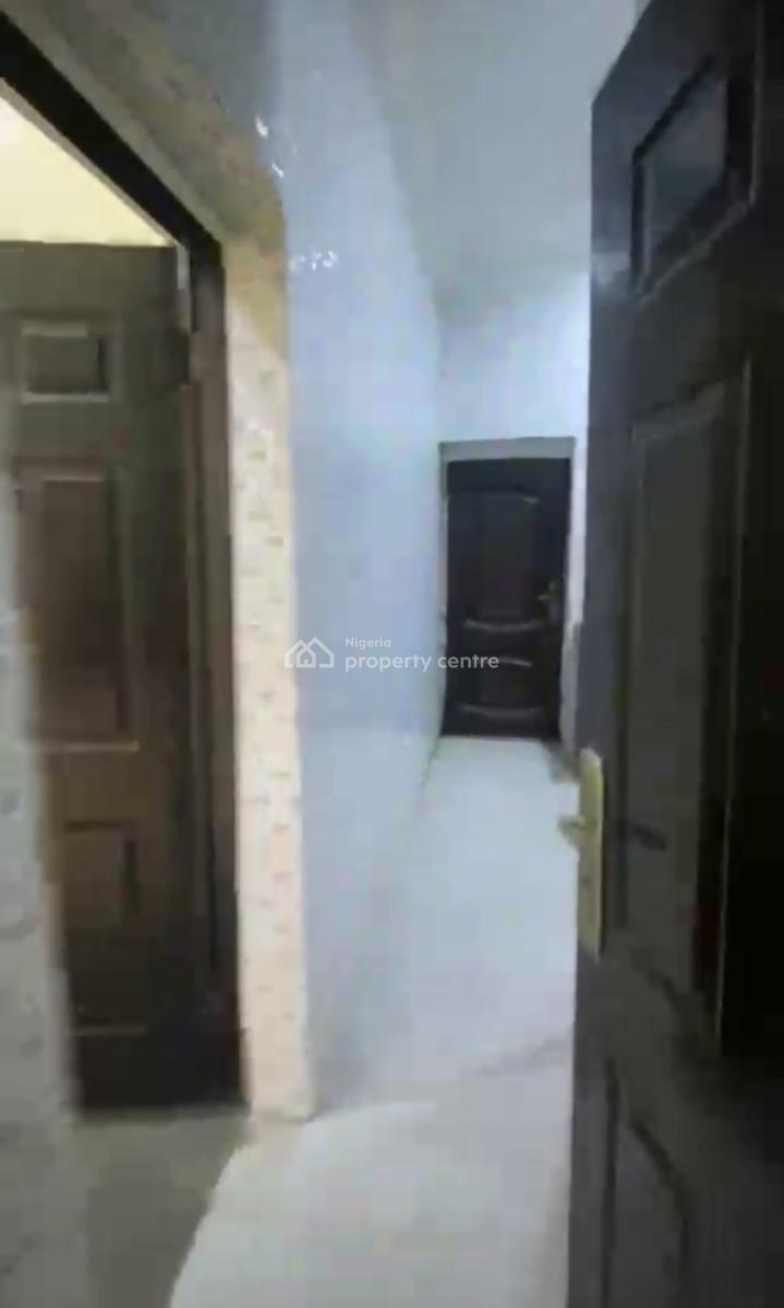 Standard Spacious Three Bedrooms Apartment, Life Camp, Abuja, Flat / Apartment for Rent