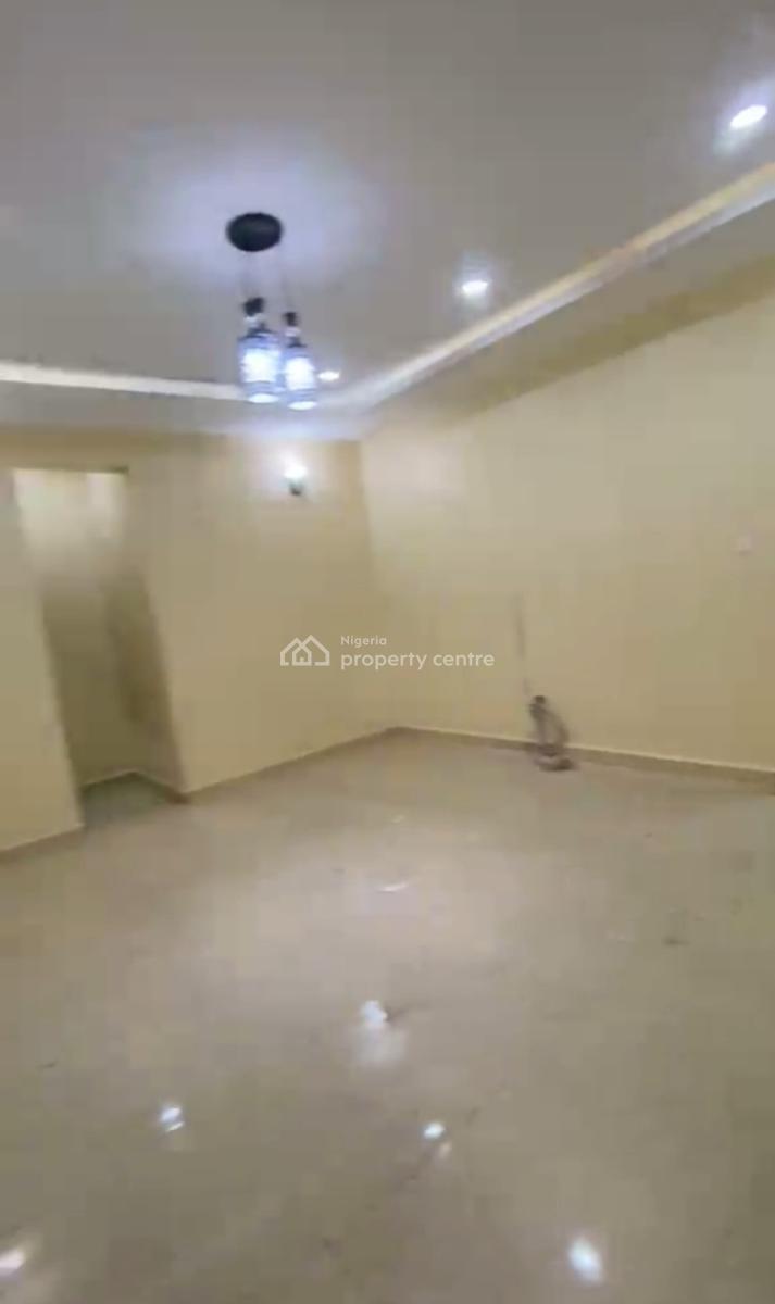 Standard Spacious Three Bedrooms Apartment, Life Camp, Abuja, Flat / Apartment for Rent