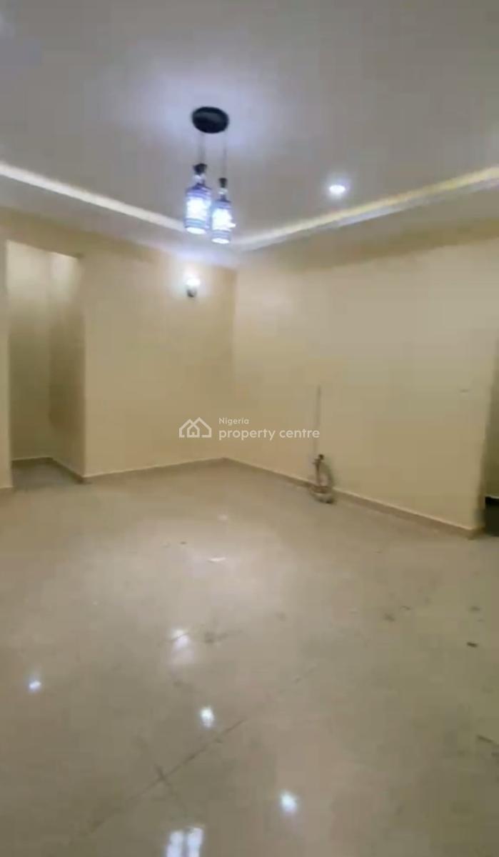 Standard Spacious Three Bedrooms Apartment, Life Camp, Abuja, Flat / Apartment for Rent