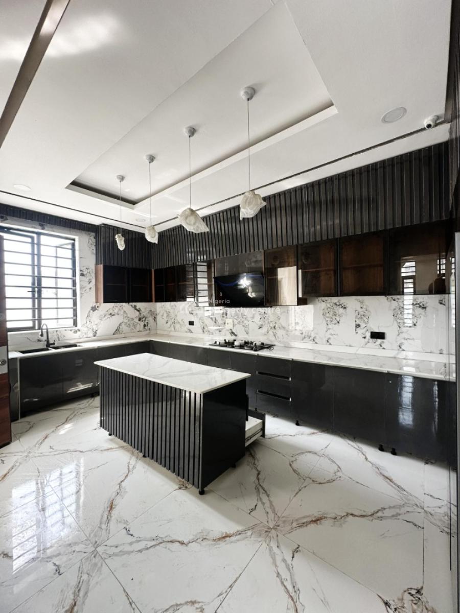 Clean & Spacious 5 Bedroom Fully Detached Duplex, Lekki Phase 1, Lekki, Lagos, Detached Duplex for Sale