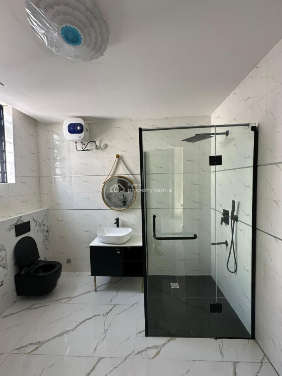 Clean & Spacious 5 Bedroom Fully Detached Duplex, Lekki Phase 1, Lekki, Lagos, Detached Duplex for Sale