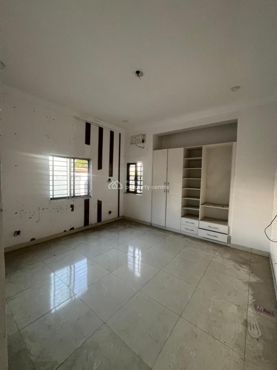 Amazing 3 Bedroom Apartment with a Bq, Maruwa Lekki, Lekki Expressway, Lekki, Lagos, Flat / Apartment for Rent