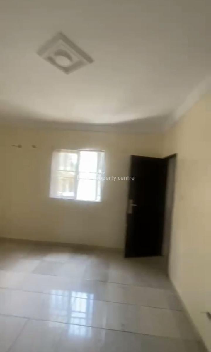 Spacious Standard Modern 2 Bedroom Apartment, Life Camp, Abuja, Flat / Apartment for Rent