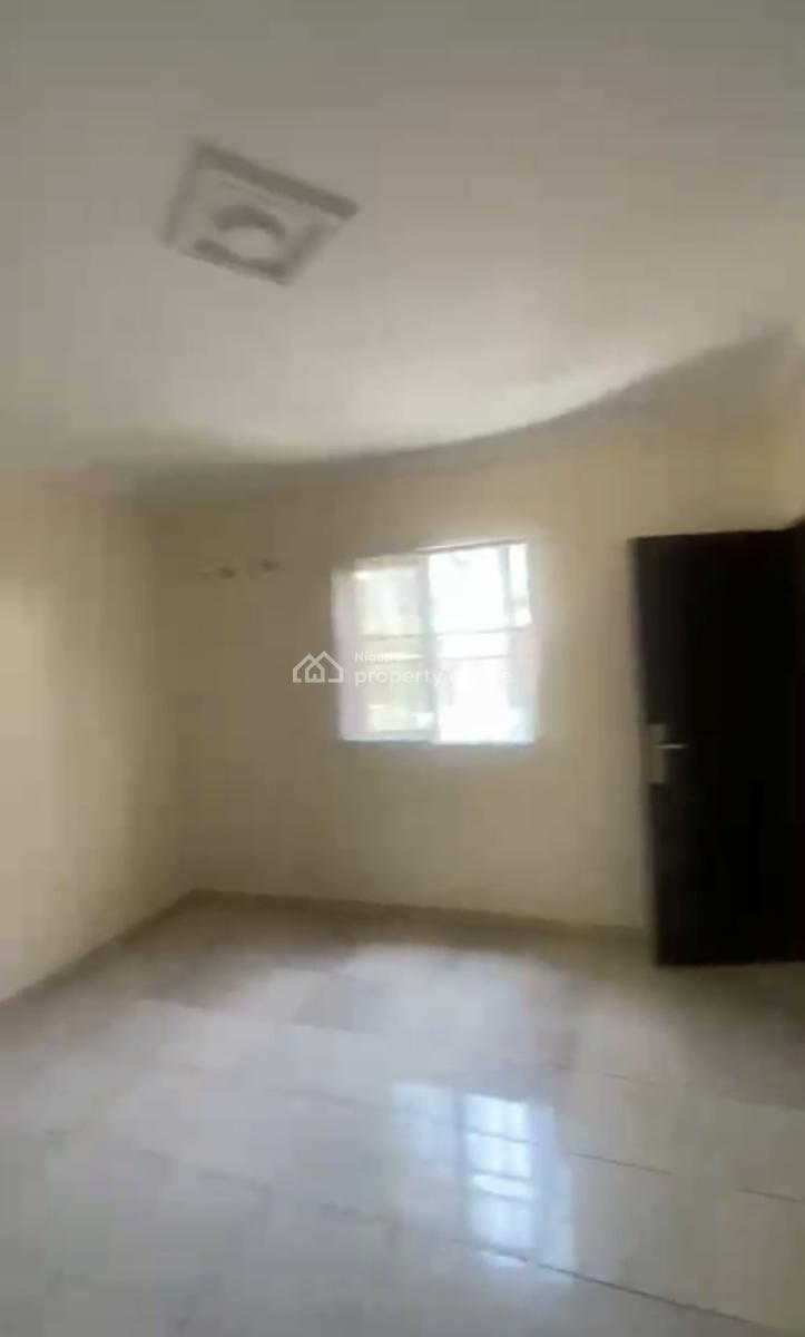 Spacious Standard Modern 2 Bedroom Apartment, Life Camp, Abuja, Flat / Apartment for Rent
