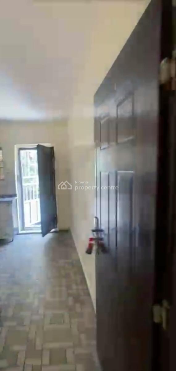 Spacious Standard Modern 2 Bedroom Apartment, Life Camp, Abuja, Flat / Apartment for Rent