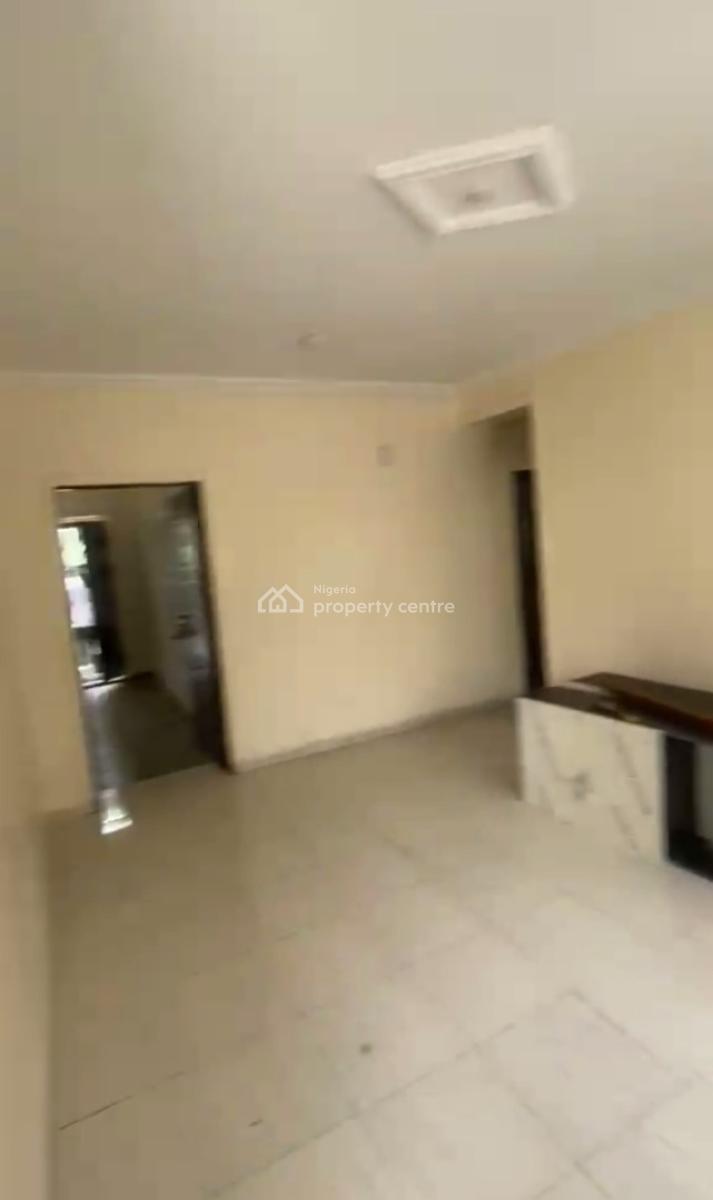 Spacious Standard Modern 2 Bedroom Apartment, Life Camp, Abuja, Flat / Apartment for Rent