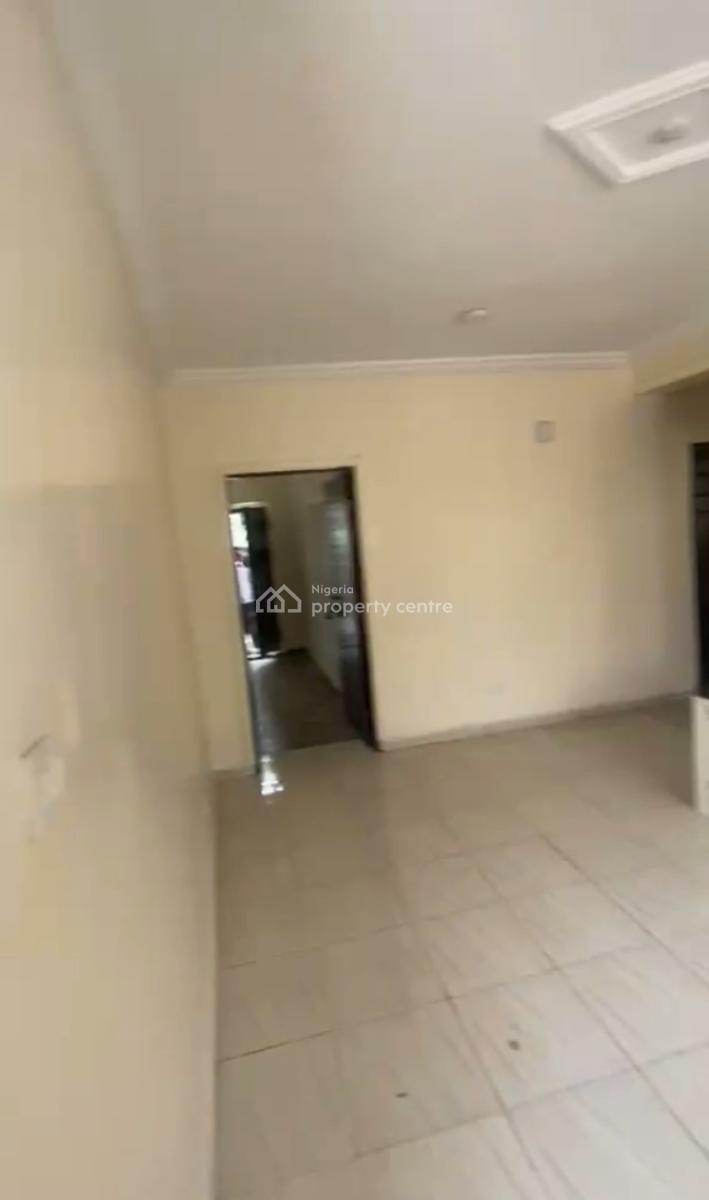 Spacious Standard Modern 2 Bedroom Apartment, Life Camp, Abuja, Flat / Apartment for Rent