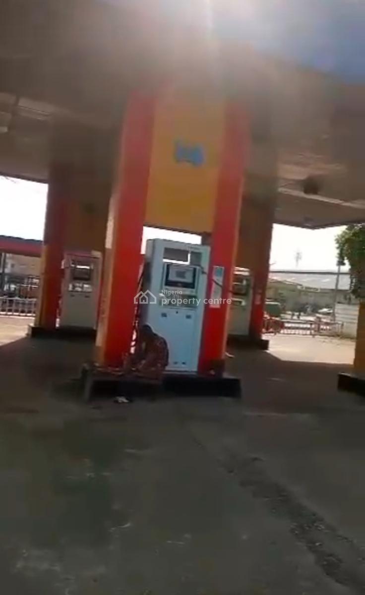 on a 2,244sqm  Filling Station Has 10 Nozzles Six Underground Tanks W., Dopemu, Agege, Lagos, Filling Station for Sale