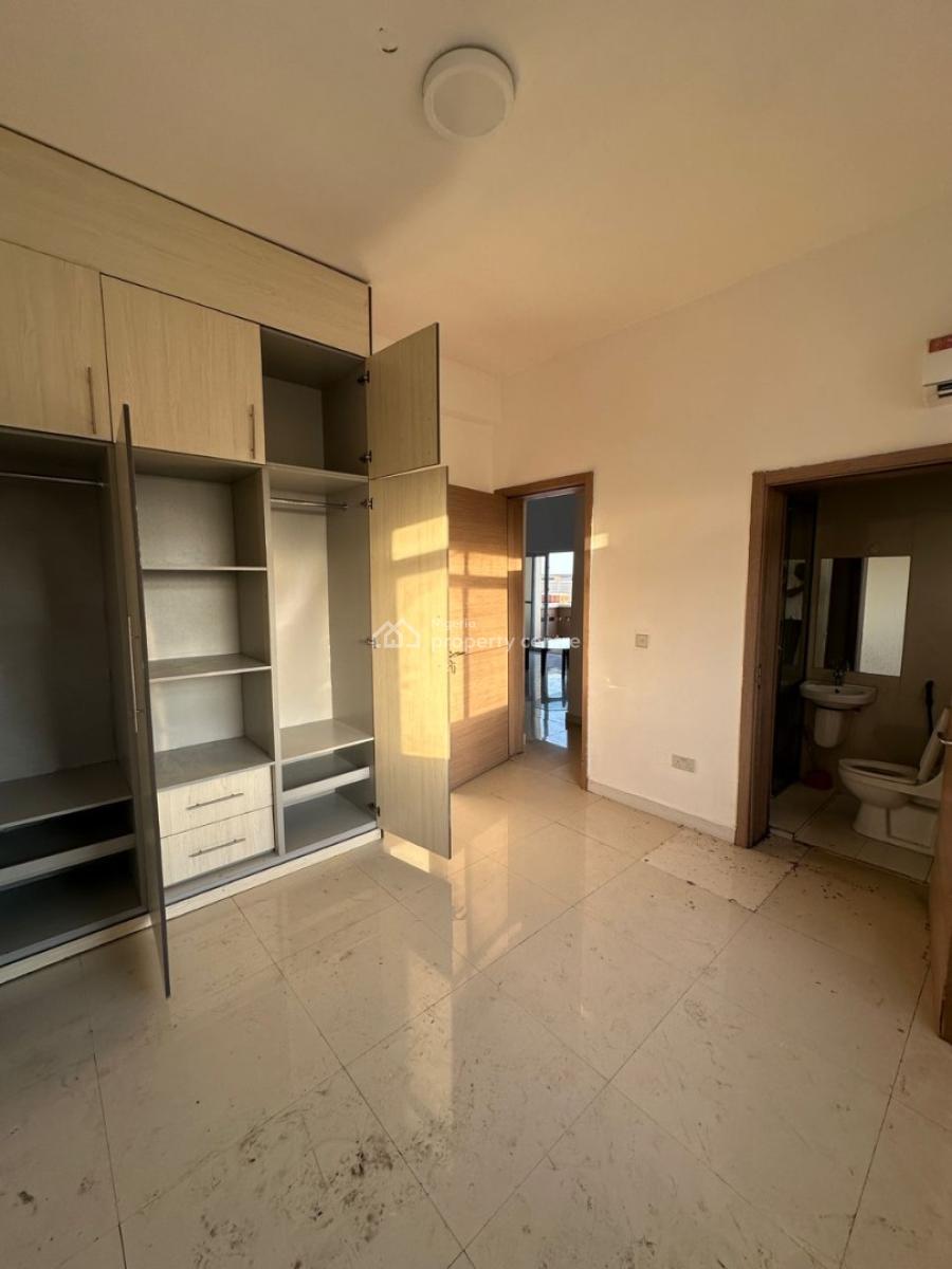 Unfurnished Standard 2-bedroom Apartment on The 3rd Floor, Oniru, Victoria Island (vi), Lagos, Flat / Apartment for Rent