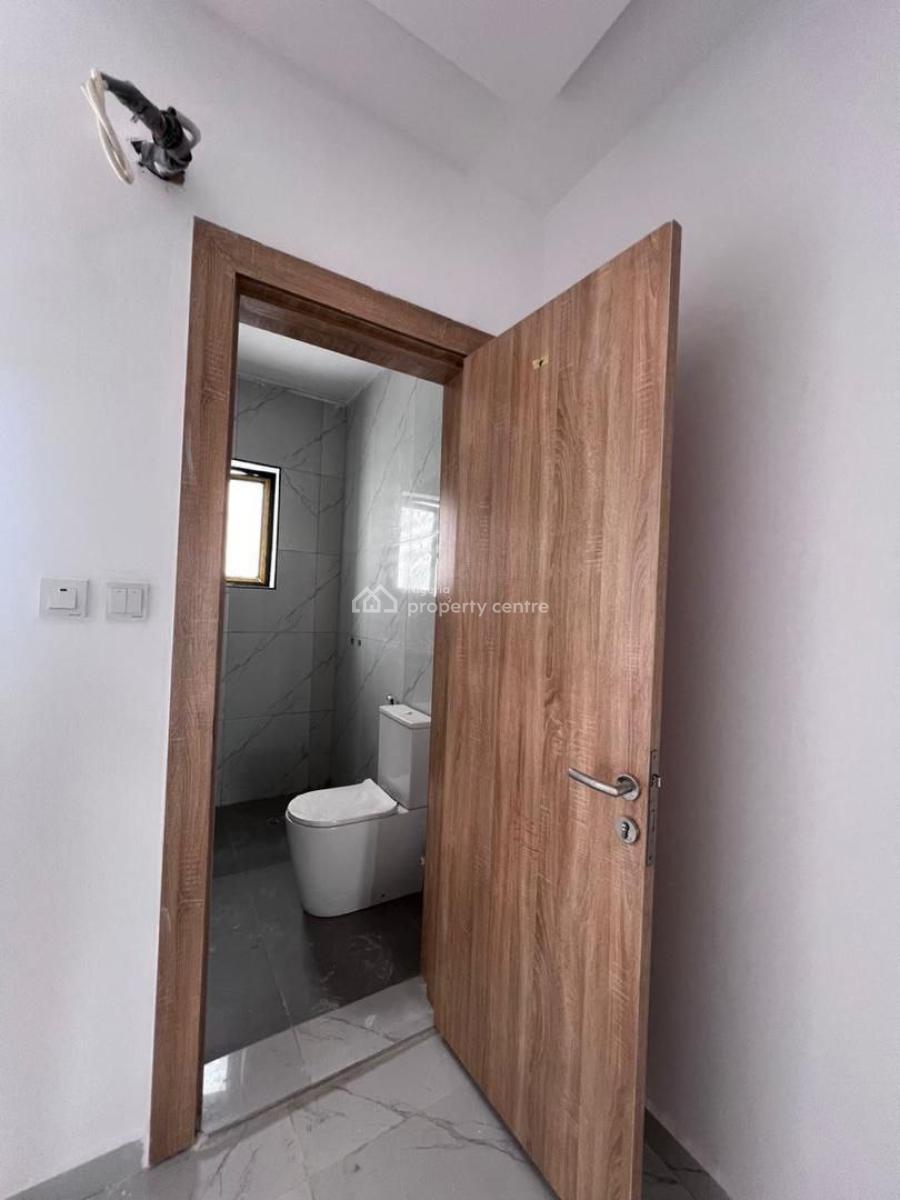 Hot Distress Deal: 4 Units of 1-bedroom Apartments, Orie Emene, Enugu, Enugu, Detached Bungalow for Sale