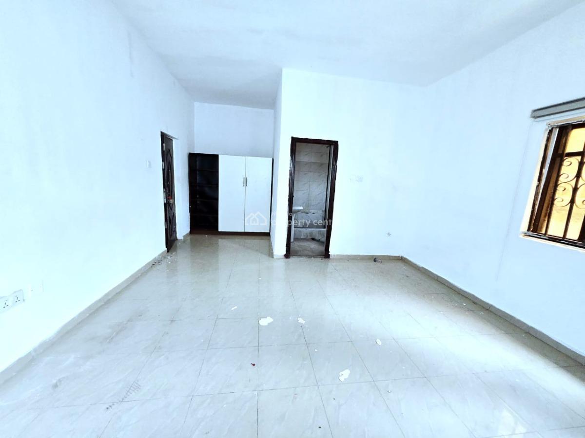 Spacious 1-bedroom Apartment, Osapa, Lekki, Lagos, Mini Flat (room and Parlour) for Rent