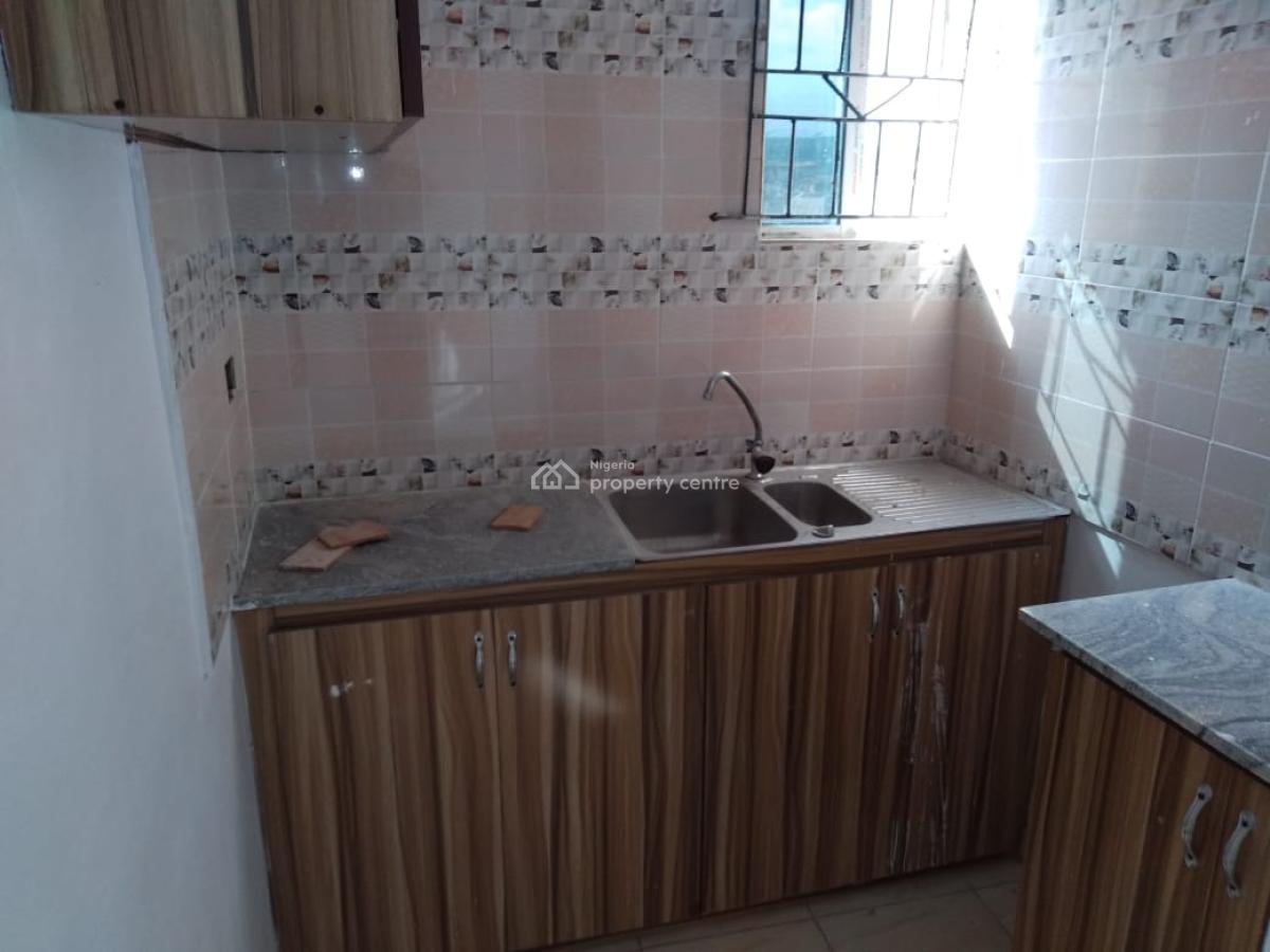 Washington Dc Room Self Contain, Onike, Yaba, Lagos, Self Contain (single Rooms) for Rent