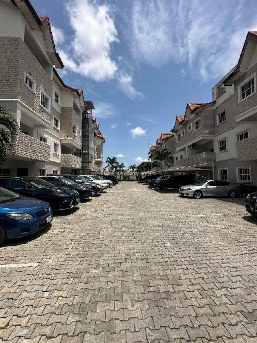 Newly Renovated 3-bedroom Apartment on The 3rd Floor, Parkview, Ikoyi, Lagos, Flat / Apartment for Rent