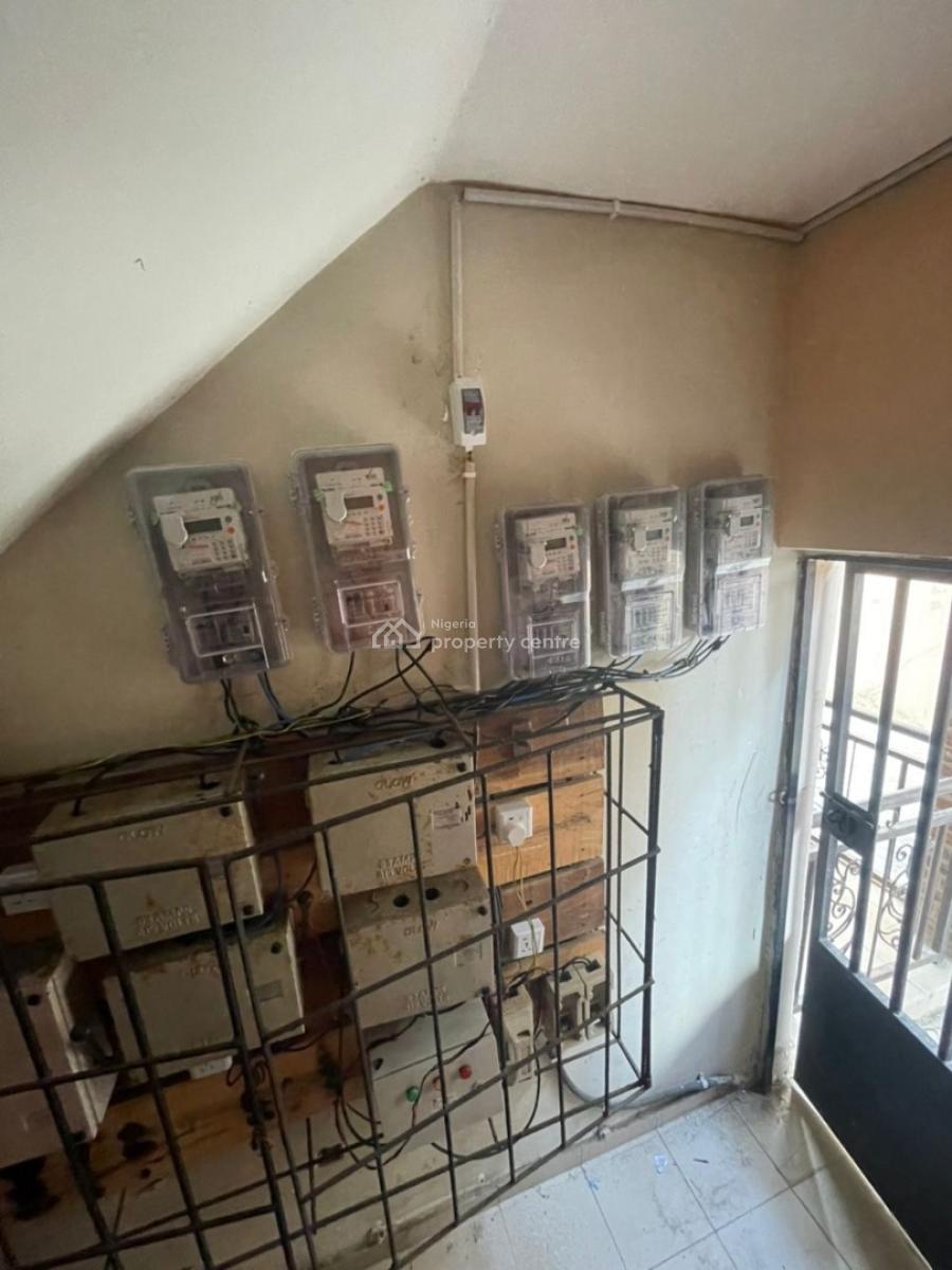 Sharp and Spacious 2 Bedroom Apartment Upstairs, in an Estate in Sangotedo Ajah, Sangotedo, Ajah, Lagos, Flat / Apartment for Rent
