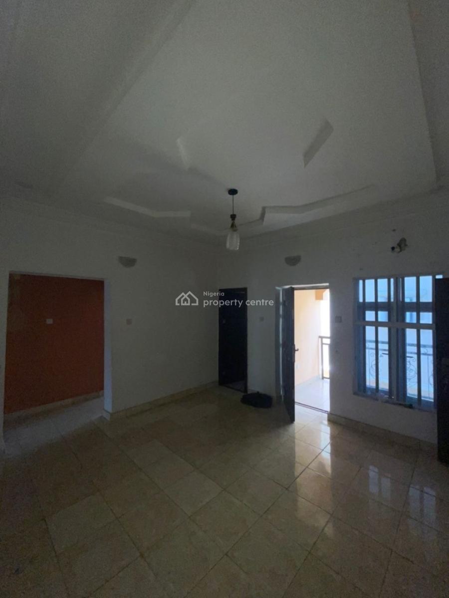 Sharp and Spacious 2 Bedroom Apartment Upstairs, in an Estate in Sangotedo Ajah, Sangotedo, Ajah, Lagos, Flat / Apartment for Rent