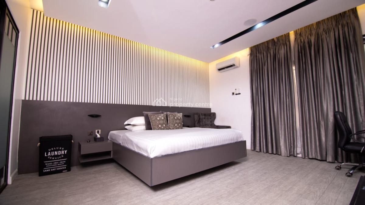 a Fully Furnished 2 Bedroom Apartment and Bq, Chevron Drive, Lekki Expressway, Lekki, Lagos, Flat / Apartment for Rent