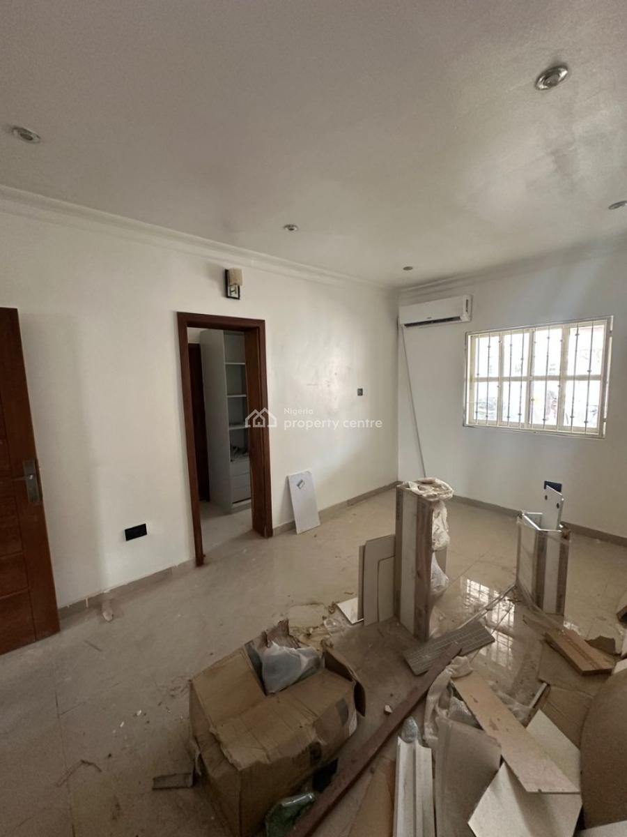 Newly Renovated 2-bedroom Apartment on The 3rd Floor, Parkview, Ikoyi, Lagos, Flat / Apartment for Rent