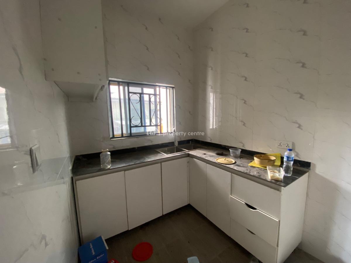 Spacious Mini Flat, Silverland, Sangotedo, Ajah, Lagos, Flat / Apartment for Rent