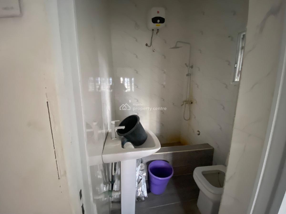 Spacious Mini Flat, Silverland, Sangotedo, Ajah, Lagos, Flat / Apartment for Rent