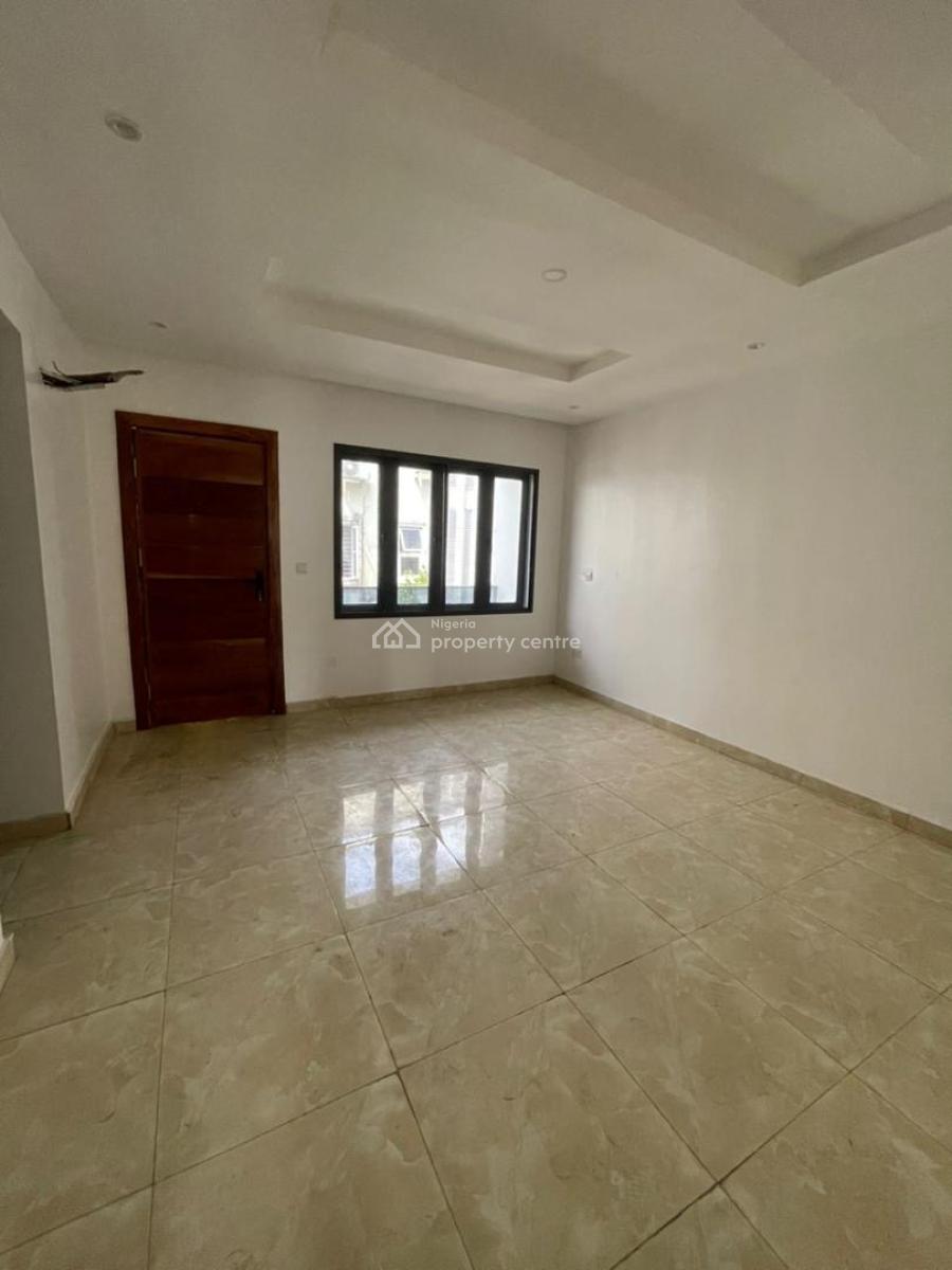 Luxury 4bedroom Duplex, Lekki Phase 1, Lekki, Lagos, Office Space for Rent