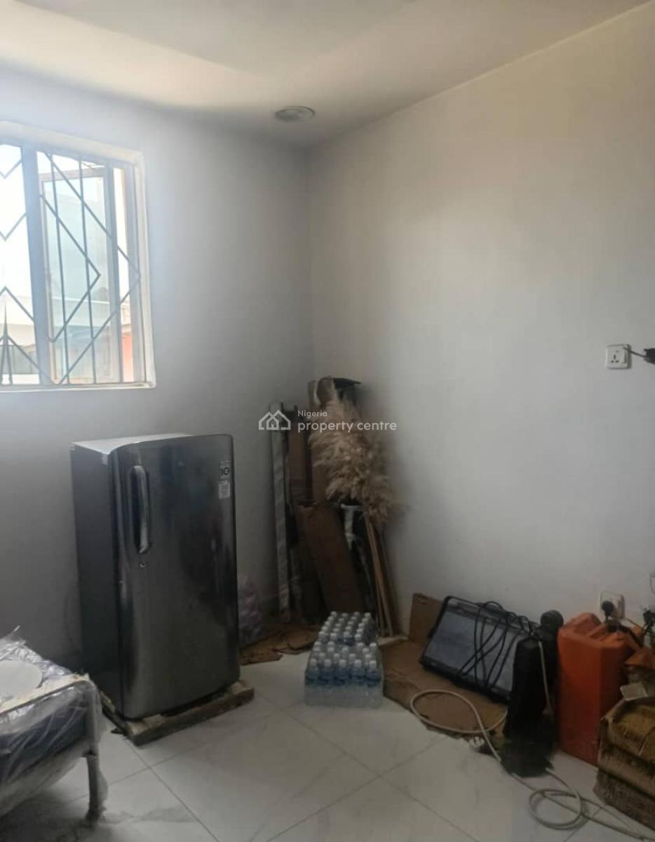 Standard Shop Space of 150squaremeters in a Strategic Location, Sangotedo, Ajah, Lagos, Shop for Rent