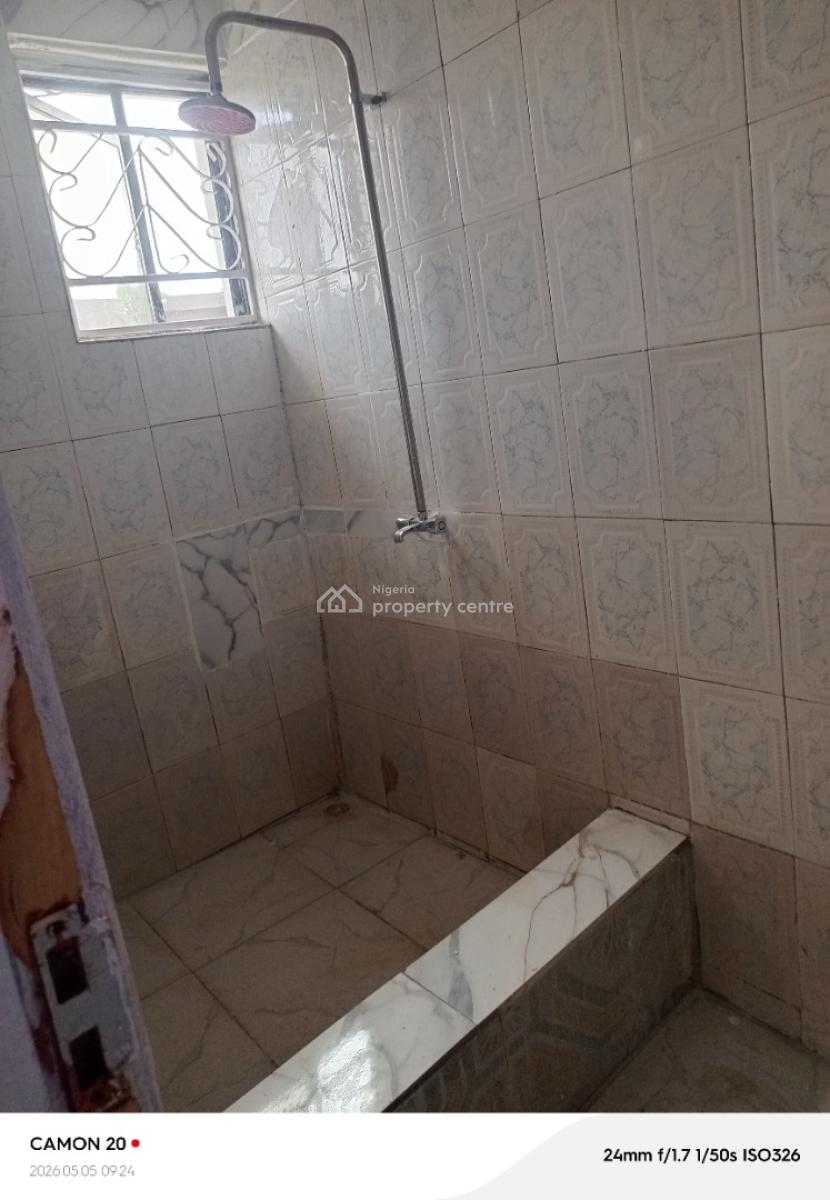 Spacious 2bedroom Apartment in a Serene Environment, Silver Point Estate, Badore Ajah, Badore, Ajah, Lagos, Flat / Apartment for Rent